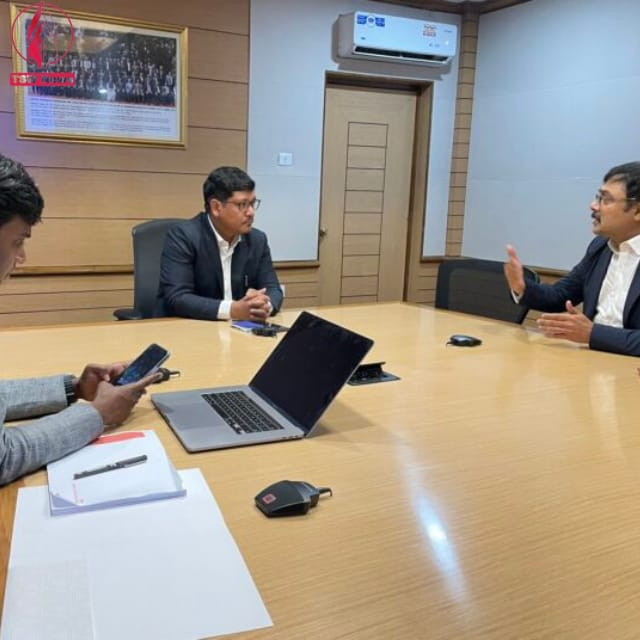The northeastern Indian state of Manipur is currently experiencing ethnic violence, which has prompted the state governor to issue shoot-at-sight orders and the government to shut down all internet services.