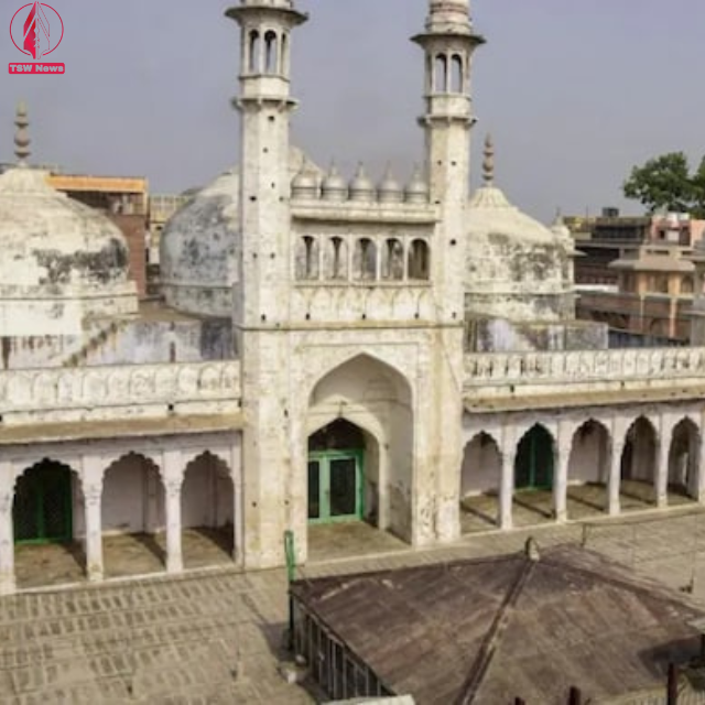 In a groundbreaking ruling, the Allahabad High Court has upheld the right of five Hindu women worshippers to seek entry and worship inside the Gyanvapi mosque in Varanasi.
