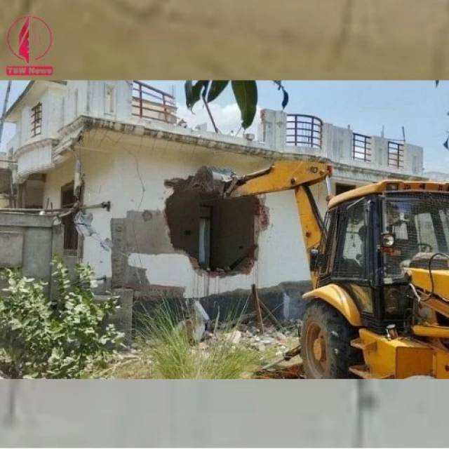 Mafia Leader's House Demolished in Gorakhpur