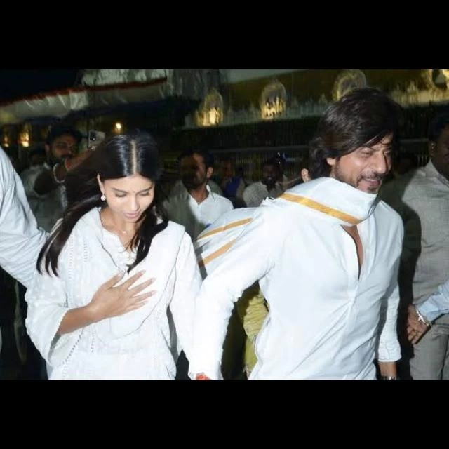 Shah Rukh Khan's Spiritual Visits Tirupati Temple