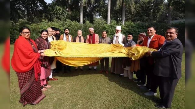 Sending Chadar to Ajmer Sharif Dargah, PM Modi talks with a delegation of the Muslim community