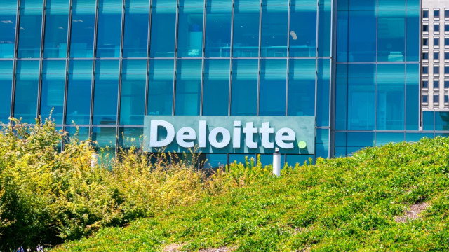 30 years old Man earning £1 million as a partner at Deloitte: didn’t go to university